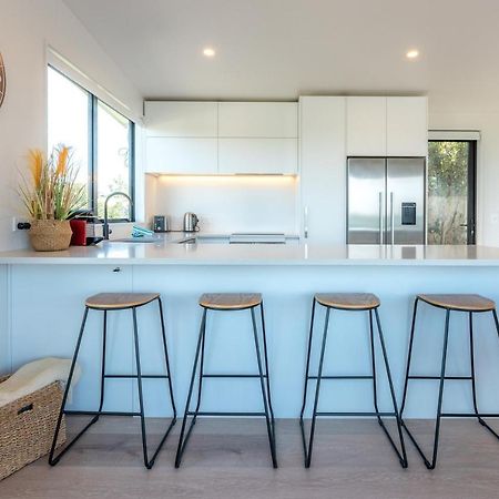 Luna Cottage. Stunning Ocean Views On Waiheke Oneroa Экстерьер фото